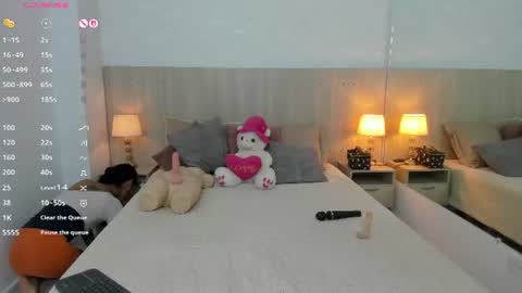 Vayolet Castro online show from July 23, 11:29 am