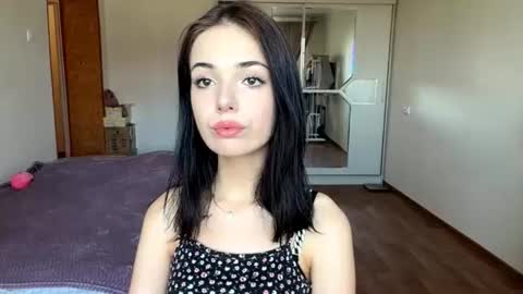 Lina online show from June 22, 5:15 am