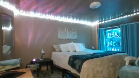 mavismable online show from November 28, 4:48 am