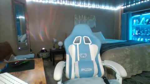 mavismable online show from March 3, 7:25 am