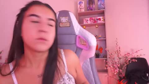 MAVY online show from February 9, 6:54 pm