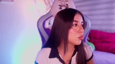 MAVY online show from February 13, 9:05 pm