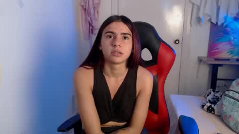 Snapshot of maxinesex_ chatting on October 17, 2:42 pm maxinesex_ online show from October 17, 2:42 pm