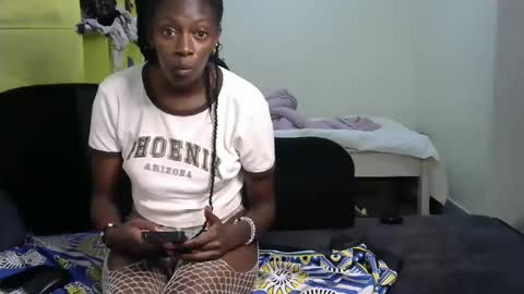 maxxinepetite online show from January 20, 11:43 pm