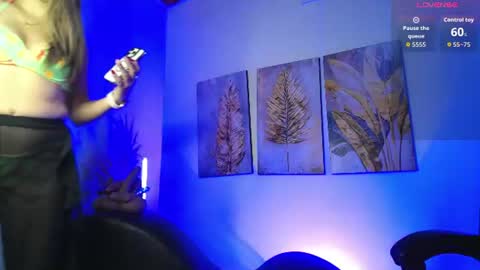 may_wood online show from July 23, 12:02 pm