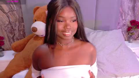 Leia Pie online show from July 28, 2:13 pm