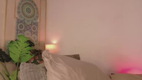 maya_house online show from March 21, 8:19 am