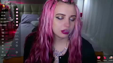 Maya Mils online show from February 16, 1:05 am