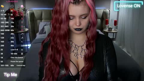 Maya Mils online show from March 2, 12:53 am