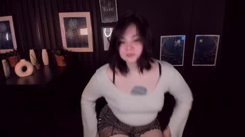 Woman online show from December 19, 2:24 pm