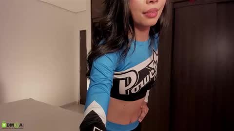 Maya online show from December 2, 3:47 pm