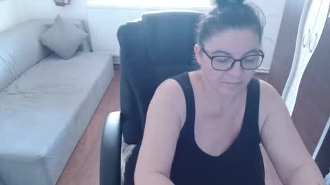 Maya online show from March 25, 12:52 pm