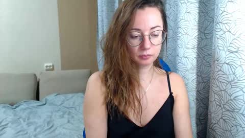 Maya online show from February 19, 7:24 pm