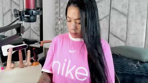 Nicolle Ruselle   Hello my lovely  schedule for great fun from  630 am and end 800 pm Colombian time I wait for you online show from November 10, 12:00 pm