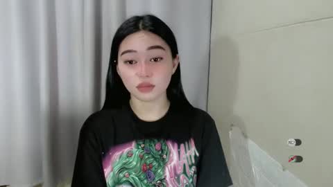 mayasally_ online show from February 8, 8:52 am