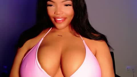 MayBabi online show from March 13, 11:44 am