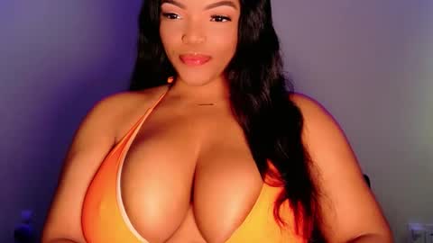 MayBabi online show from January 8, 2:32 pm