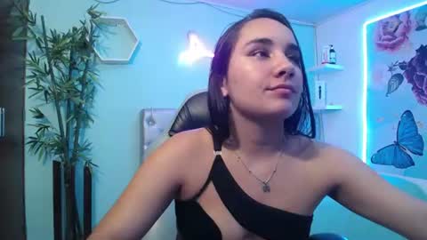 Maylin  online show from July 13, 4:24 am