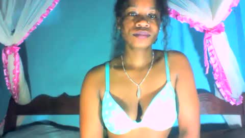 mayrah online show from March 5, 4:35 pm