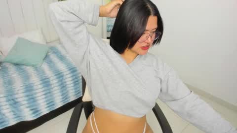 Snapshot of mayu_kim chatting on October 8, 7:40 pm Mayu KIm online show from October 8, 7:40 pm
