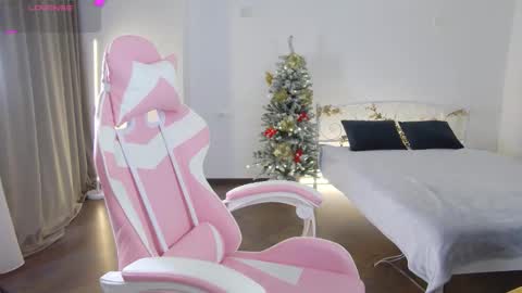 Mazy online show from December 19, 9:18 pm