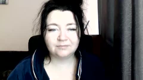 Snapshot of medjik_lool chatting on October 20, 8:17 am Oltereodora-lima online show from October 20, 8:17 am