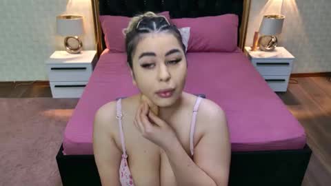 MegaBoobsDee online show from December 3, 5:10 am