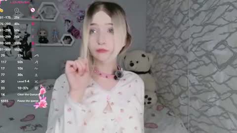 Megan  online show from June 11, 1:19 pm