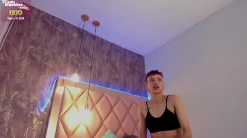 Snapshot of megan_and_clohe chatting on February 7, 7:17 pm M E G A N online show from February 7, 7:17 pm