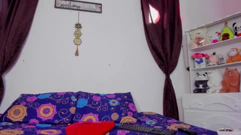 Snapshot of megan_and_clohe chatting on October 3, 8:03 pm M E G A N online show from October 3, 8:03 pm