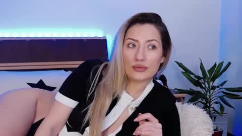 Megan Blazee  online show from February 21, 8:27 pm