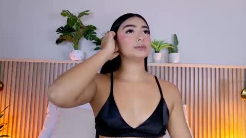 Carolina Paez online show from June 22, 12:24 pm