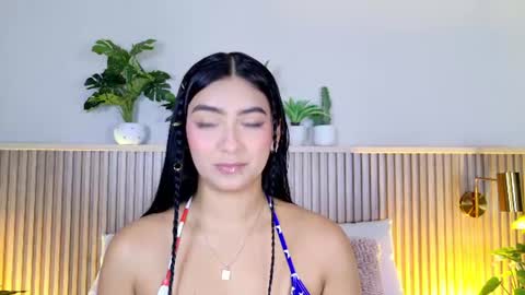 Carolina Paez online show from June 18, 12:32 pm