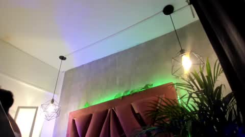    online show from February 15, 2:47 am