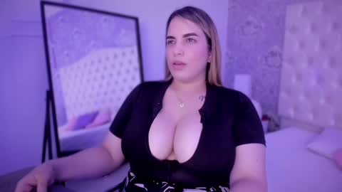 megan_jall online show from September 22, 2:48 pm