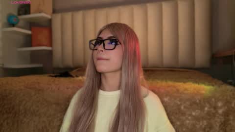     online show from February 20, 1:45 pm