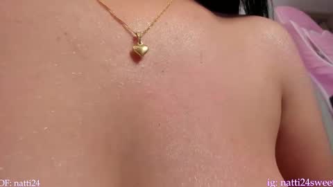 megan sweet online show from December 3, 3:42 am