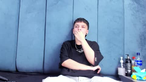 megan_thompsonn_ online show from March 27, 8:26 am