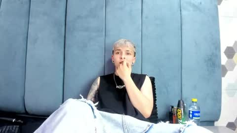 megan_thompsonn_ online show from July 28, 3:04 am