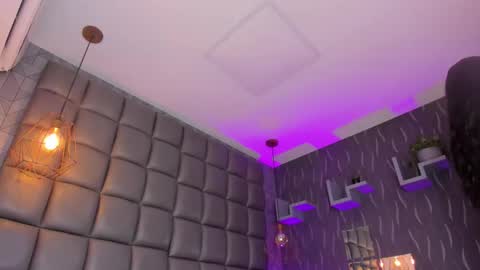 Megan online show from November 19, 9:15 pm