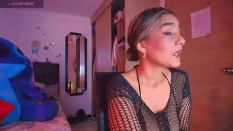 M E G A N   online show from June 16, 9:27 pm