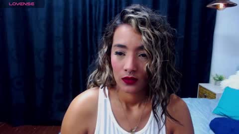 Snapshot of meganadriels96 chatting on December 5, 8:33 pm M E G A N online show from December 5, 8:33 pm