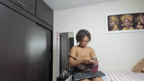 megan        online show from June 5, 3:54 am