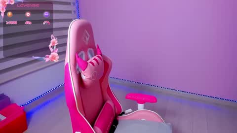 Snapshot of megankitty666 chatting on January 14, 10:55 pm Megan online show from January 14, 10:55 pm