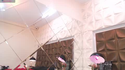 meganlarsson online show from October 14, 11:46 am