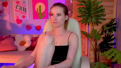 megan online show from July 14, 2:05 am