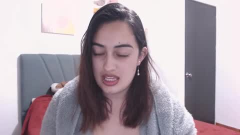 Snapshot of megansnow_ chatting on October 14, 12:57 am MEGAN online show from October 14, 12:57 am