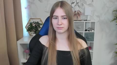 Megan online show from December 13, 7:59 am