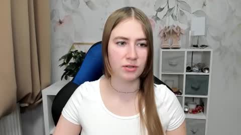 Megan online show from December 19, 6:38 am