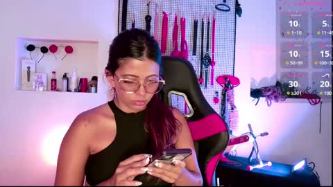 Snapshot of meggan_greey chatting on January 23, 7:29 pm Your best slave  online show from January 23, 7:29 pm